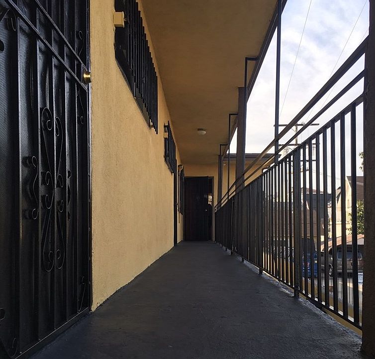 1st image of 2811 S Central Ave