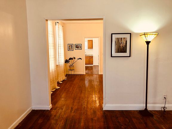Living room 15x15