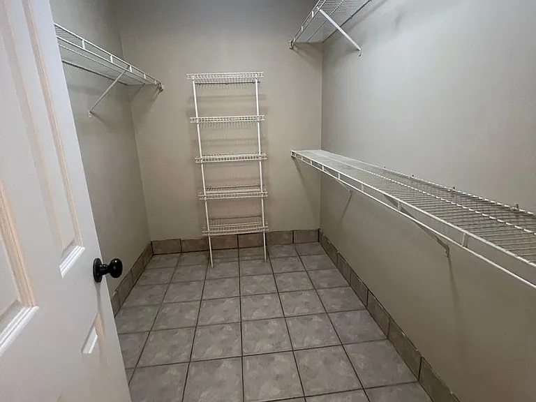 164 Leeswood Cir — Photo 10