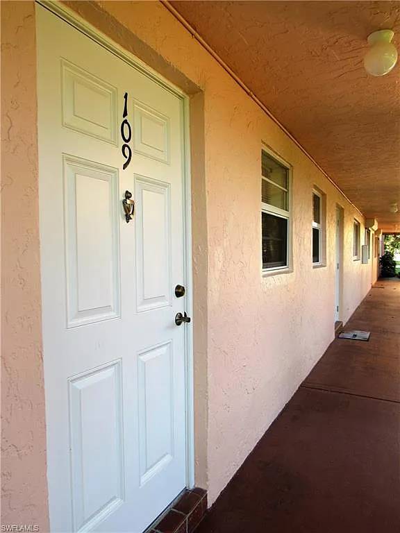 2 bed, 2.0 bath, 842 sqft, $1,695 — Photo 4