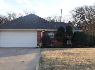5520 Timber Green Dr, Arlington, TX 76016