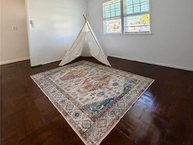 7002 Aura Ave — Photo 29
