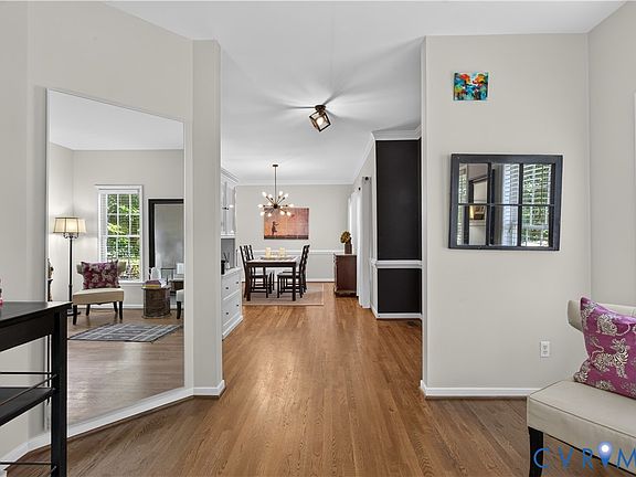 5th image of 8320 Laurel Meadows Dr
