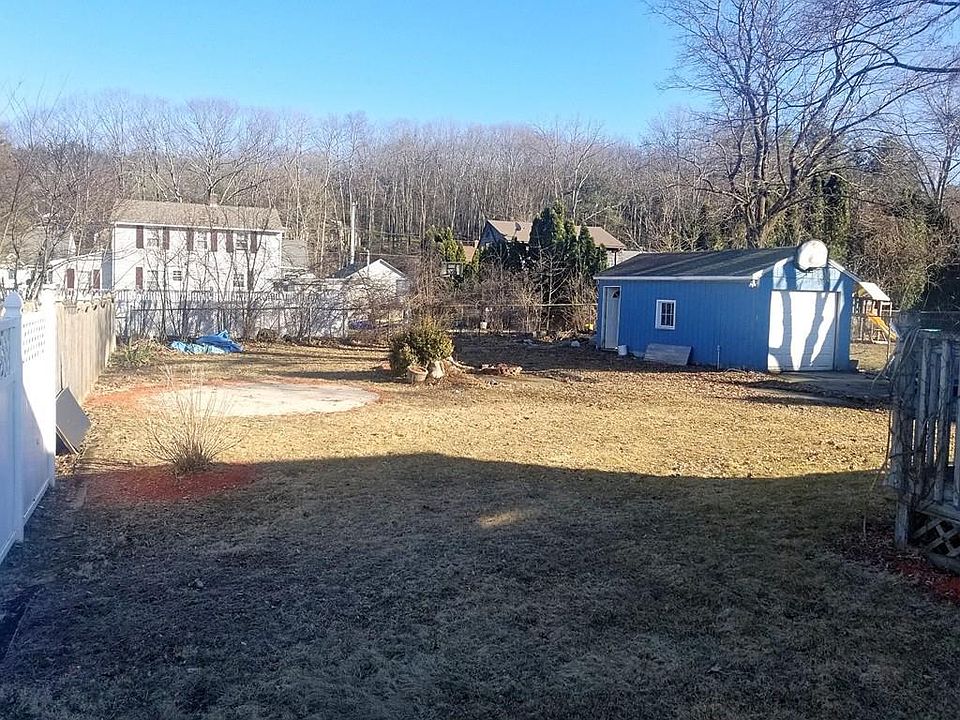 389 Elm St, Southbridge, MA 01550 Zillow