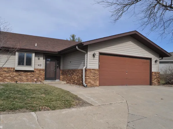 413 E Valley Dr, Carroll, IA 51401