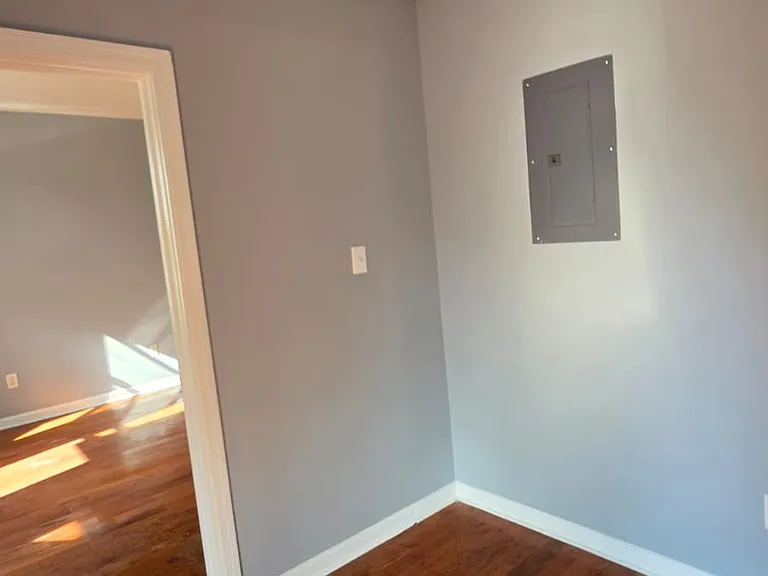 39 Seymour Ave #2 — Photo 1