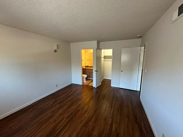 542 Firloch Ave #4 — Photo 1