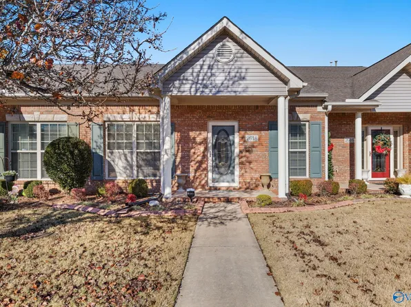2618 Brompton Ln SW, Decatur, AL 35603