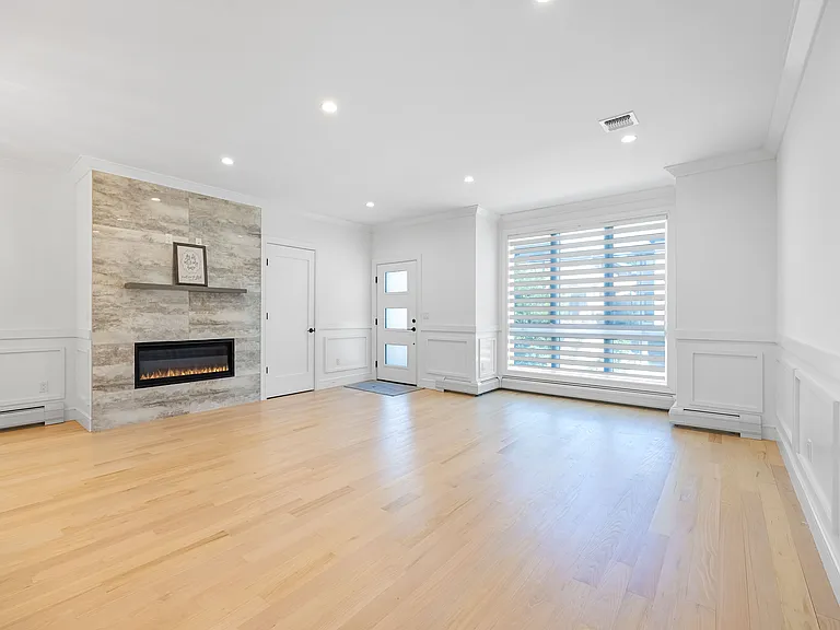 529B Lincoln St #B — Photo 3