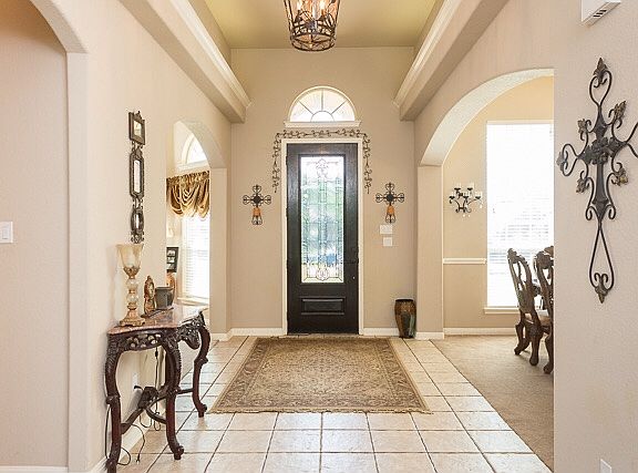 3rd image of 4606 W Lake Oaks