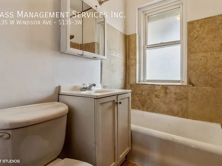 5135 W Windsor Ave #3W — Photo 4