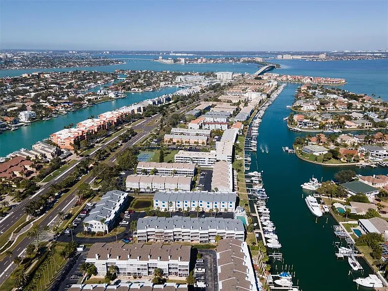 745 Pinellas Bayway S #206 — Photo 23