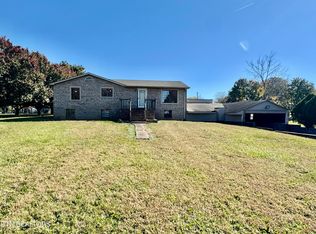 1043 Patterson St, Madisonville, TN 37354
