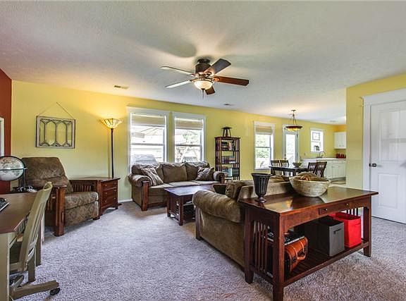 4th image of 1501 Danville Cir