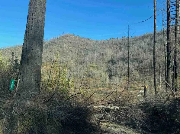 300 Doolittle Creek Rd, Happy Camp, CA 96039