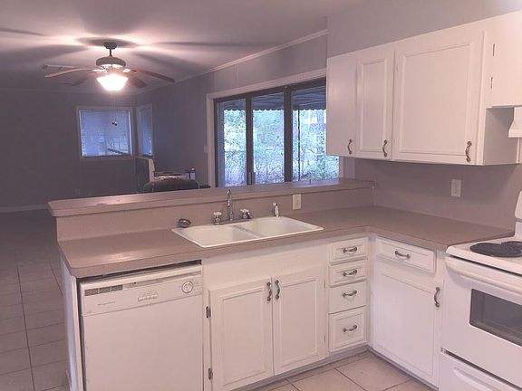 4th image of 311 Jewel Dr