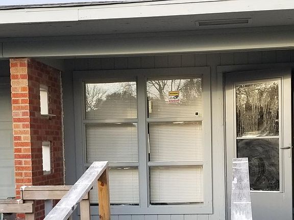 3rd image of 1102 15th Ave N