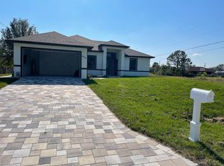 4019 10th St SW, Lehigh Acres, FL 33976