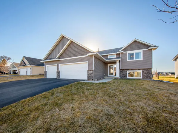 276 Tower Ave, Dundas, MN 55019
