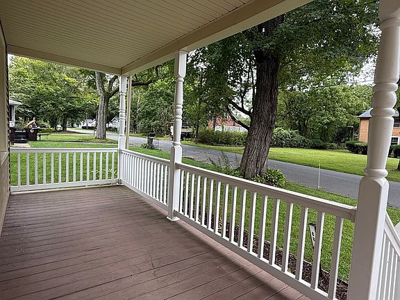 4th image of 88 Carr Ave