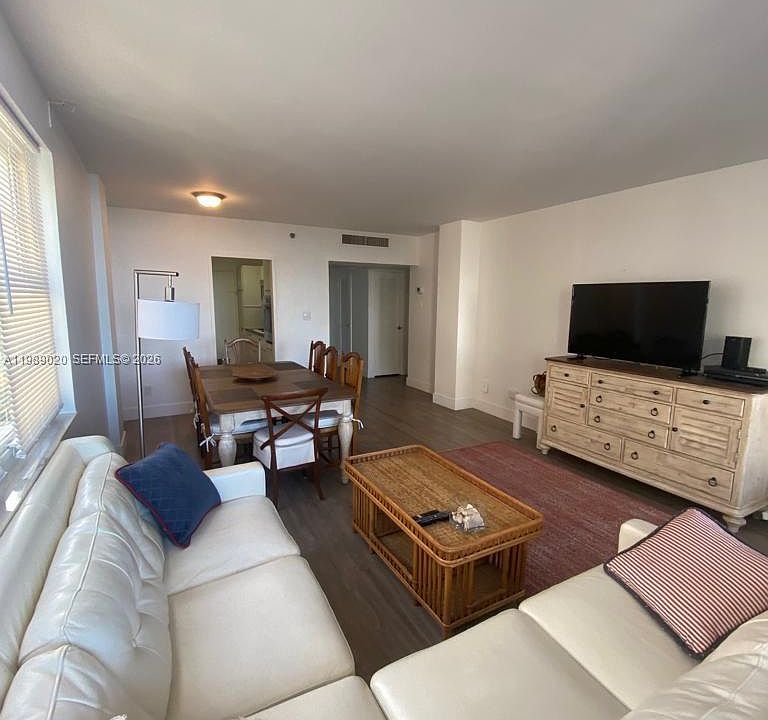 2nd image of 100 Lincoln Rd #721