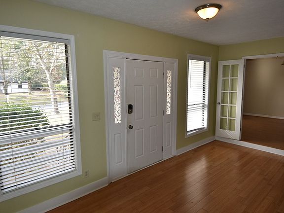 2nd image of 3768 Manor House Dr