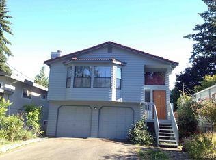 1243 NE 98th St, Seattle, WA 98115