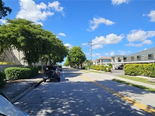 123 SW 47th Ter APT 201, Cape Coral, FL 33914