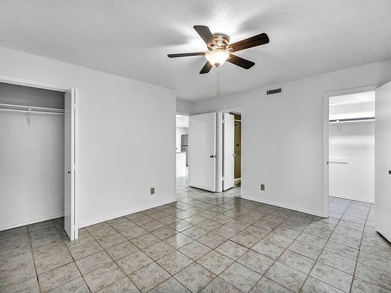 4010 Cima Serena Dr #B — Photo 10