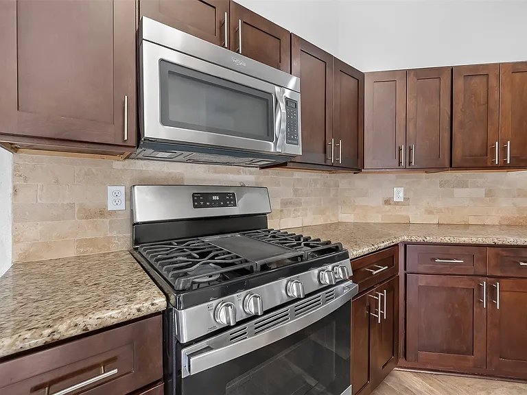 3126 Lakefield Way — Photo 10