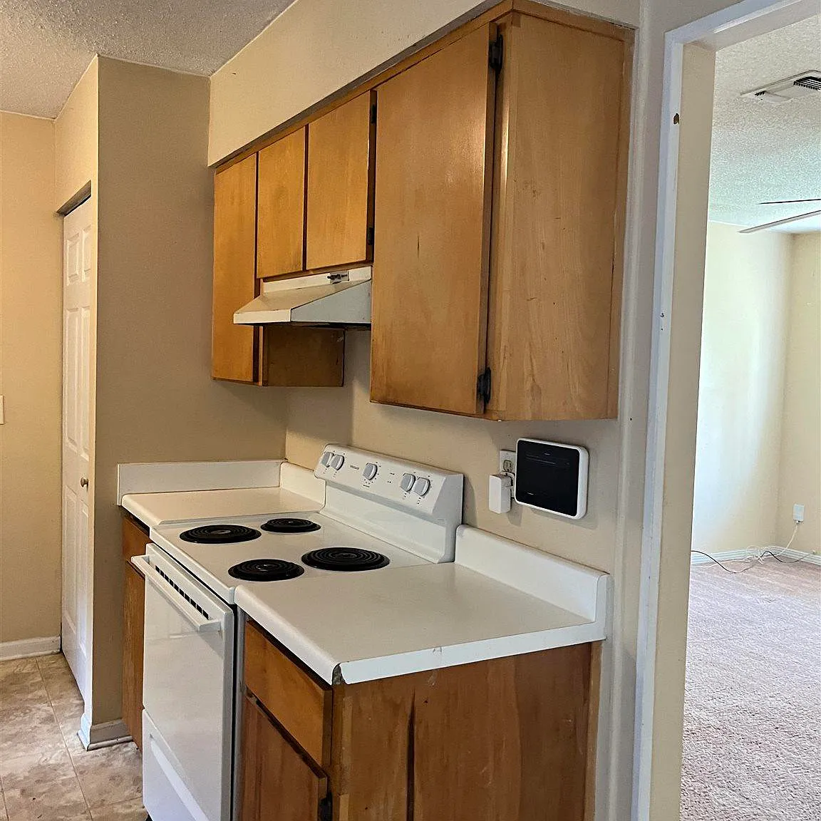 3 bed, 1107 sqft, $1,425 — Photo 3