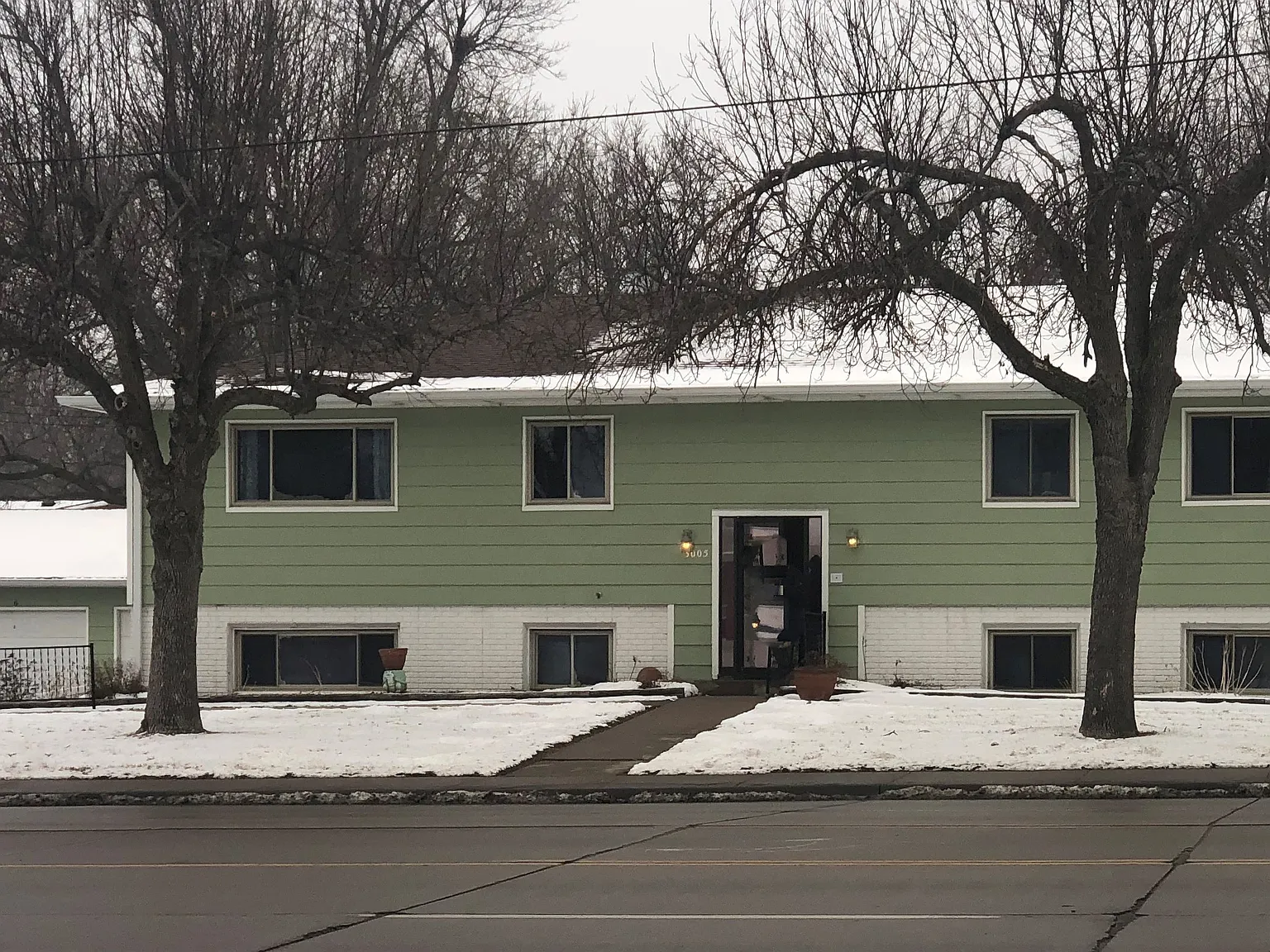 2 bed, 850 sqft, $1,150 — Photo 1