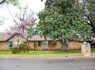 612 S Parkridge Dr, Mansfield, TX 76063