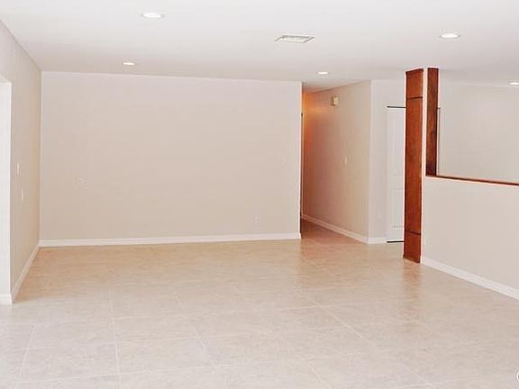 5th image of 11567 NW 40th Ct