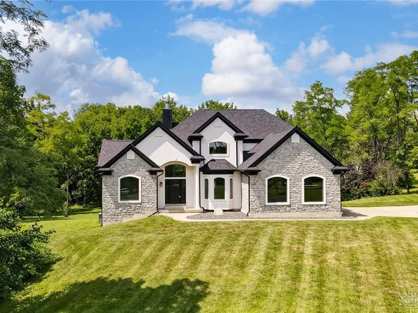 2225 Kershner Rd, Dayton, OH 45414