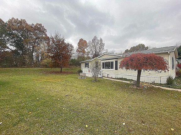 2nd image of 2848 Acre Hill