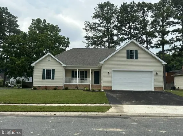30483 Manor Dr, Princess Anne, MD 21853