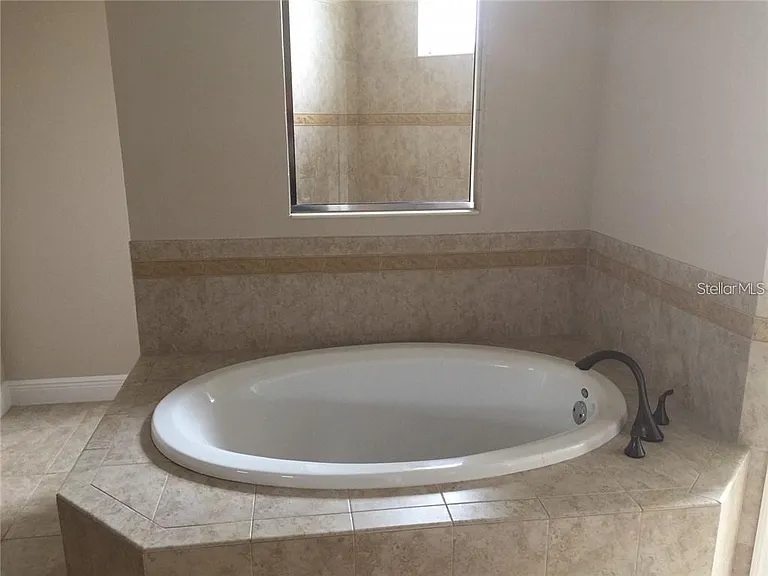 5570 Rock Dove Dr — Photo 18