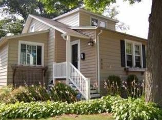 680 Euclid Ave, Glen Ellyn, IL