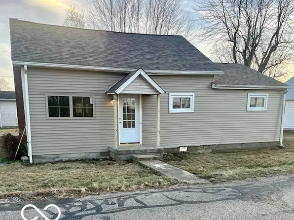 5265 E North St, Butlerville, IN 47223