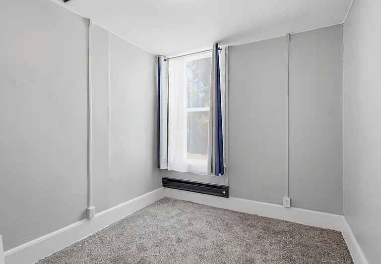 2623 W Maxwell Ave #2 — Photo 10