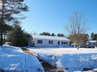 68 Pine Knoll Dr, Farmington, NH 03835