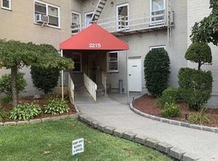 2215 N Central Rd #B2-212B, Fort Lee, NJ 07024
