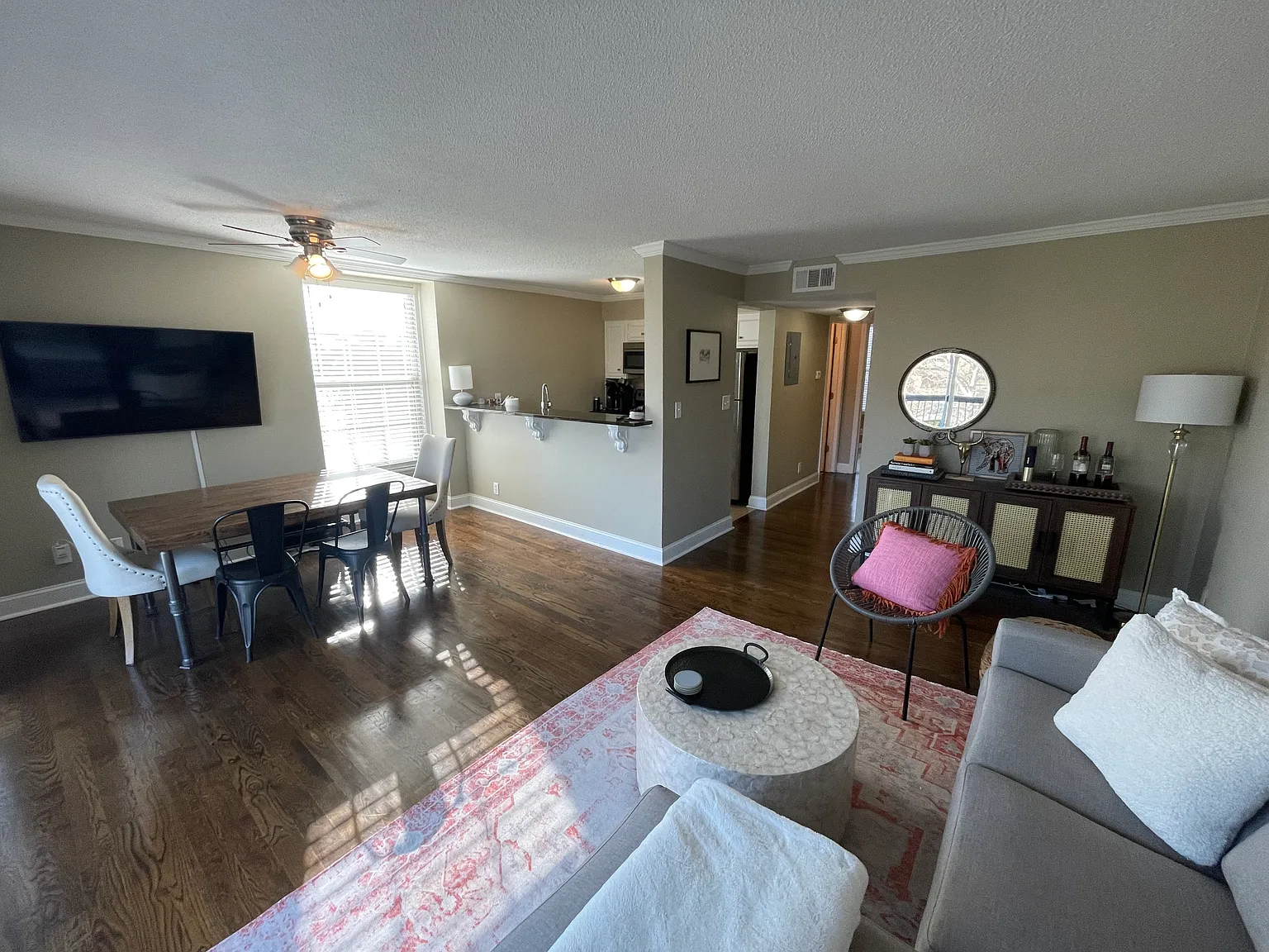 1 bed, $1,350 — Photo 1