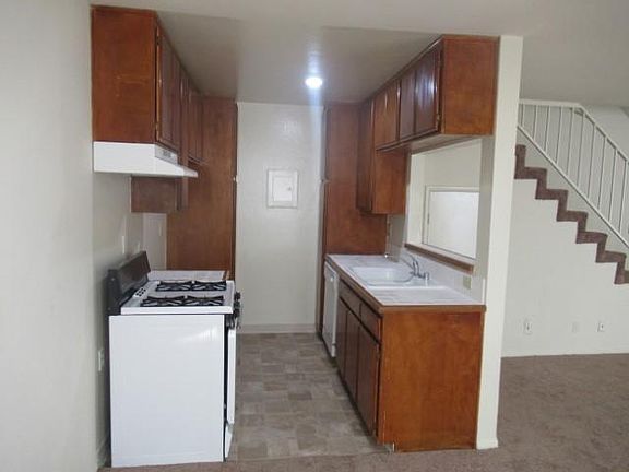 4th image of 3614 Faris Dr APT 37