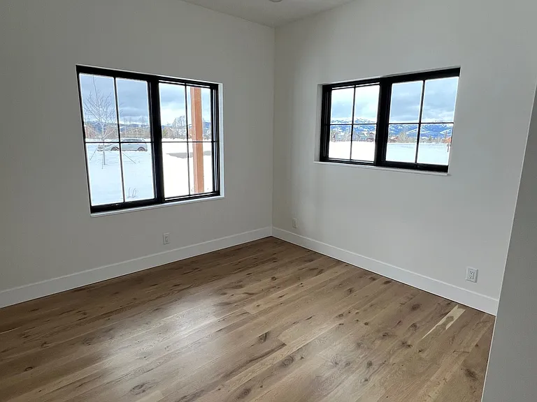 174 Christopher St — Photo 6