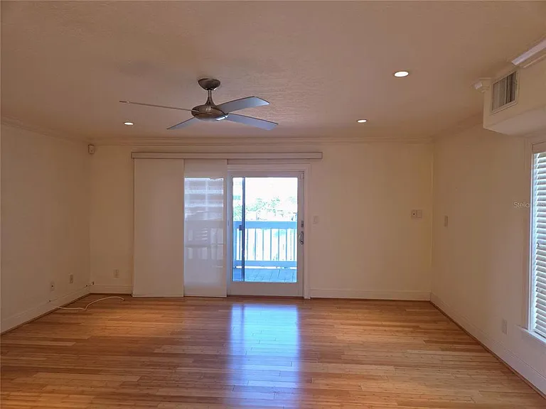 11820 Capri Cir S — Photo 4