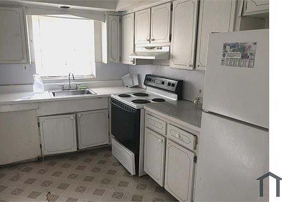 2nd image of 692 SW 7th Ter