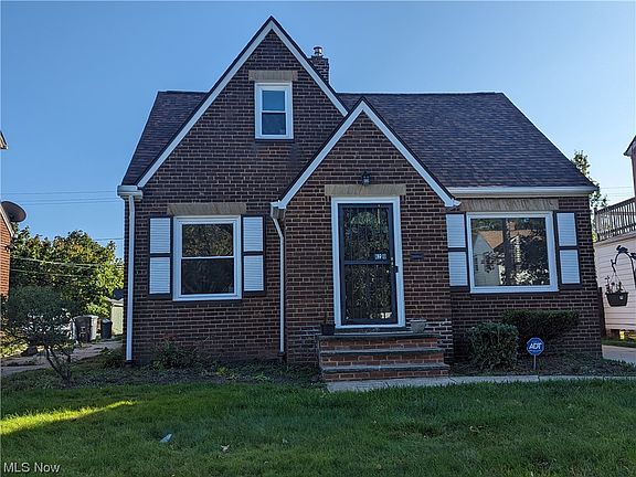 2nd image of 16220 Throckley Ave