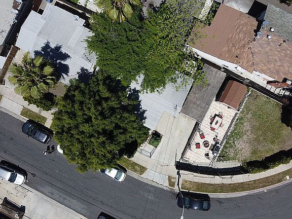 5th image of 4961 Gambier St